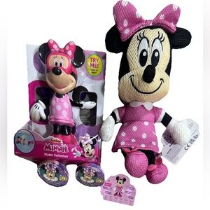 Minnie Mouse Aqua Pal, Swimmer & 2 Minnie Magic Towels That Expand In Water.